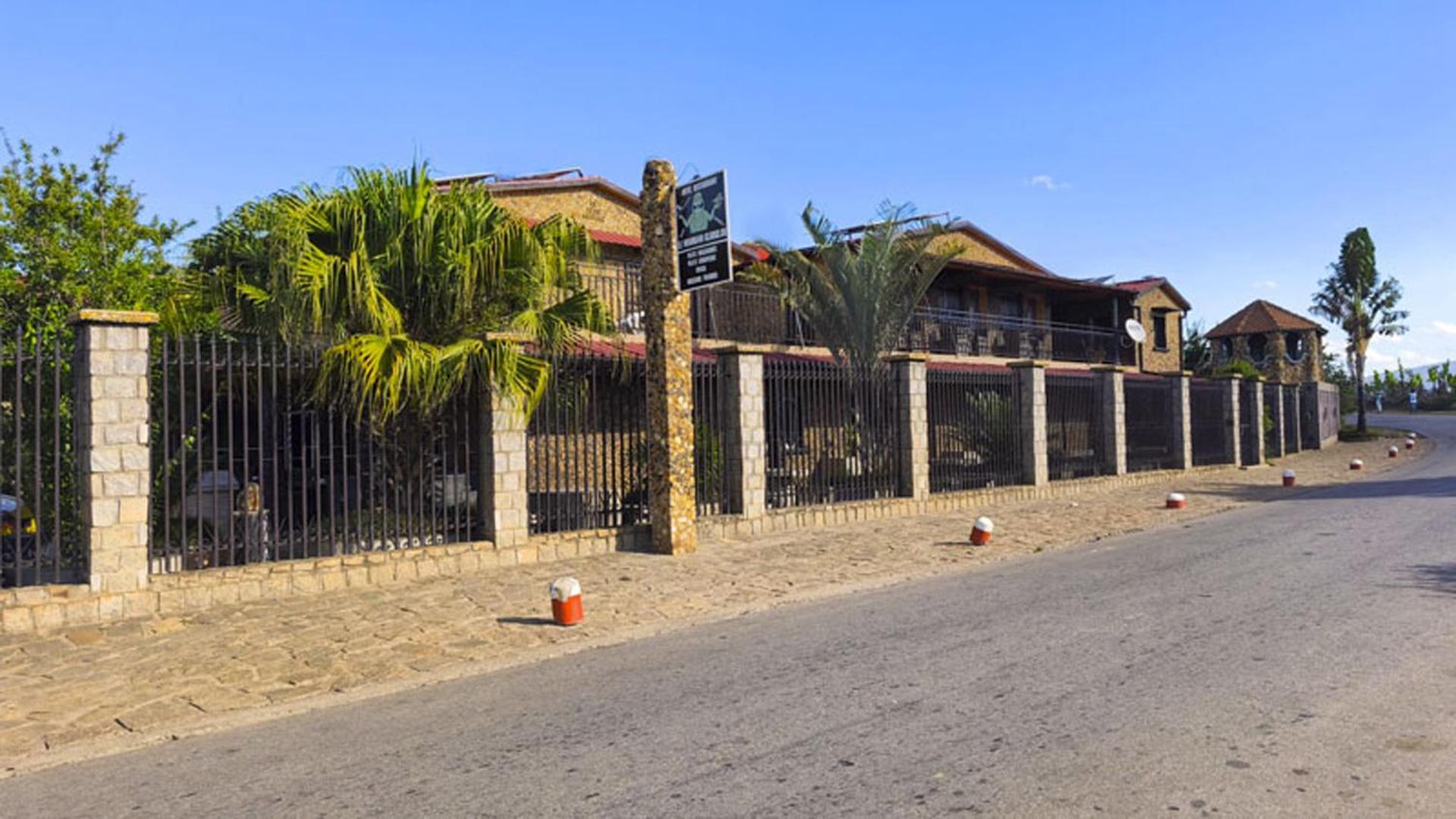 Hotel Restaurant Le Miamiam Glouglou Ambositra Luaran gambar